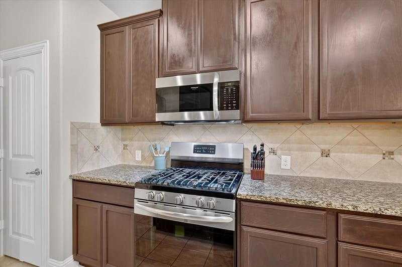 12613 Capri Drive, Frisco TX 75036 - Photo 7