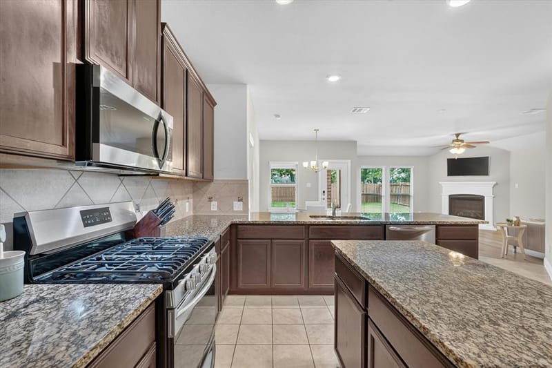12613 Capri Drive, Frisco TX 75036 - Photo 5