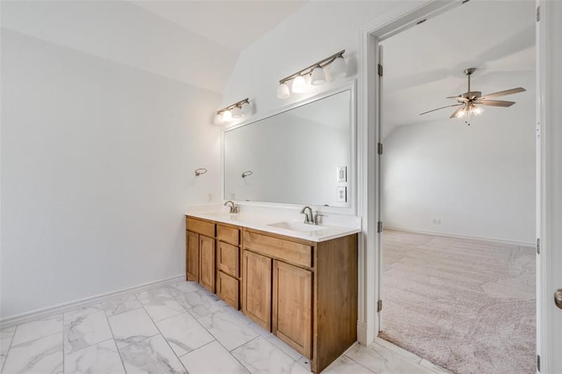 11049 Hawkins Home Boulevard, Benbrook TX 76126 - Photo 17