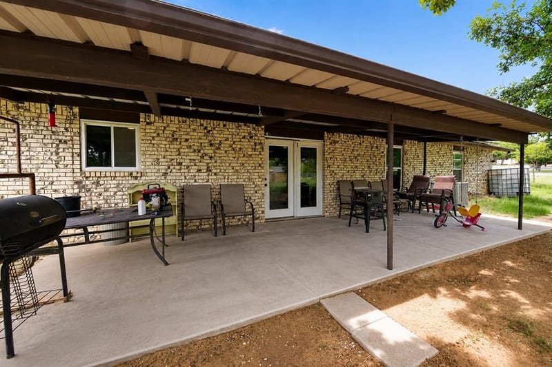 119 Dennis Street, Jacksboro TX 76458 - Photo 23