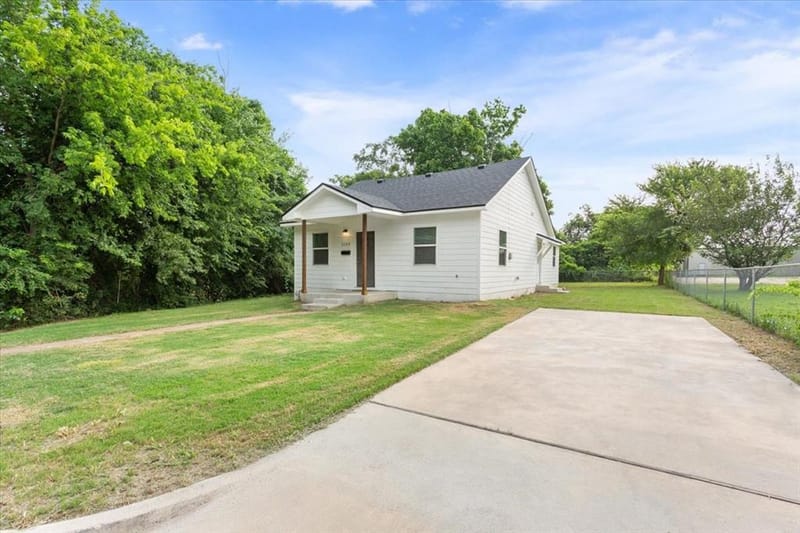 3109 N 20th Street, Waco TX 76708 - Photo 2
