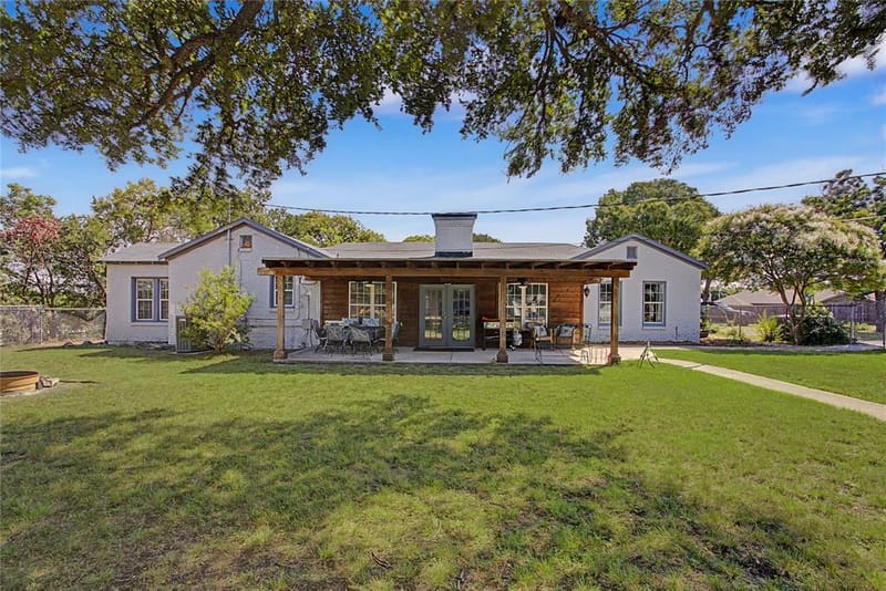 7921 White Settlement Road, White Settlement TX 76108 - Photo 32
