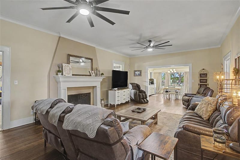 7921 White Settlement Road, White Settlement TX 76108 - Photo 9