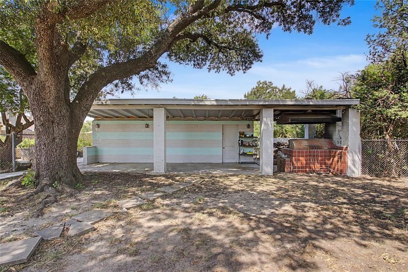 7921 White Settlement Road, White Settlement TX 76108 - Photo 34