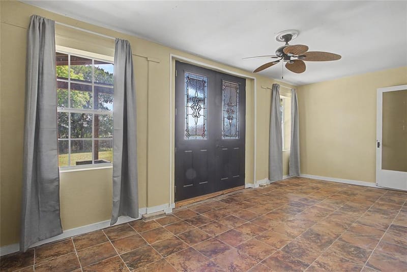 7921 White Settlement Road, White Settlement TX 76108 - Photo 4
