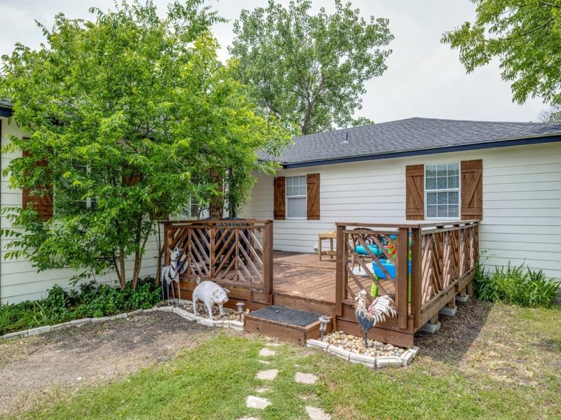 411 W Houston Street, Leonard TX 75452 - Photo 2