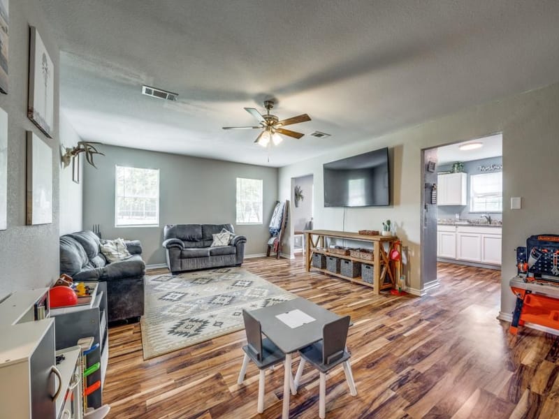 411 W Houston Street, Leonard TX 75452 - Photo 12