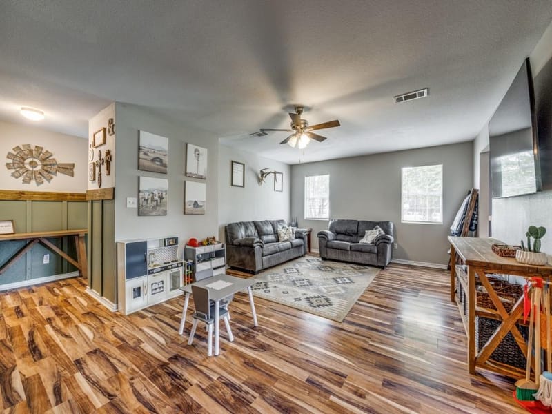 411 W Houston Street, Leonard TX 75452 - Photo 11