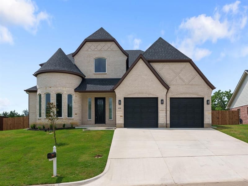 4318 Peachtree Lane, Denison TX 75020 - Photo 2