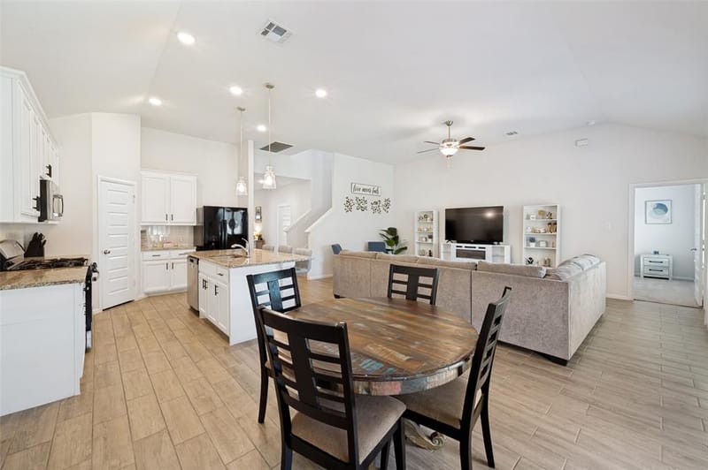 14065 Ilderton Street, Pilot Point TX 76258 - Photo 6