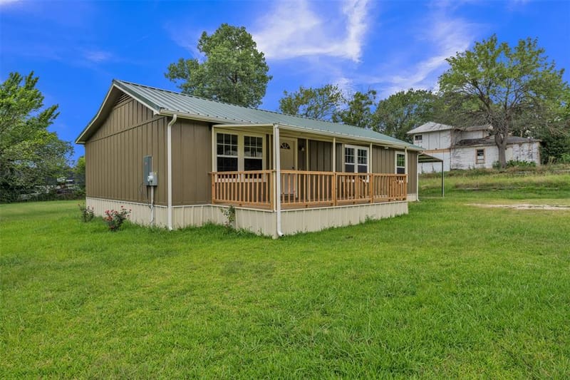 6410 Renwood Drive, Fort Worth TX 76140 - Photo 2
