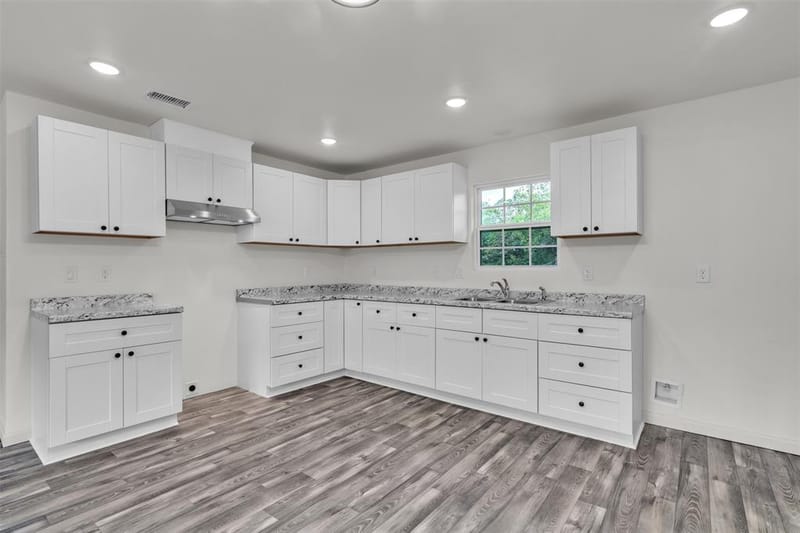6410 Renwood Drive, Fort Worth TX 76140 - Photo 11