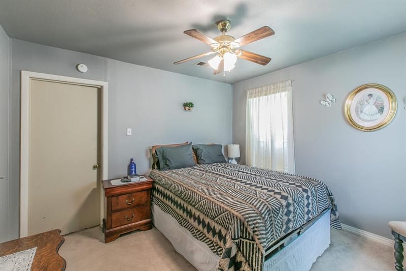 4816 Inwood Drive, Beverly Hills TX 76711 - Photo 17