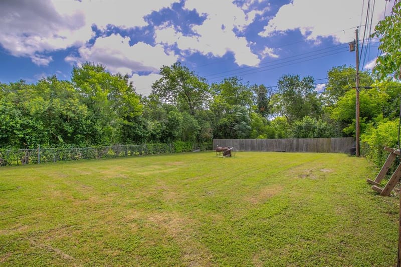 4816 Inwood Drive, Beverly Hills TX 76711 - Photo 22