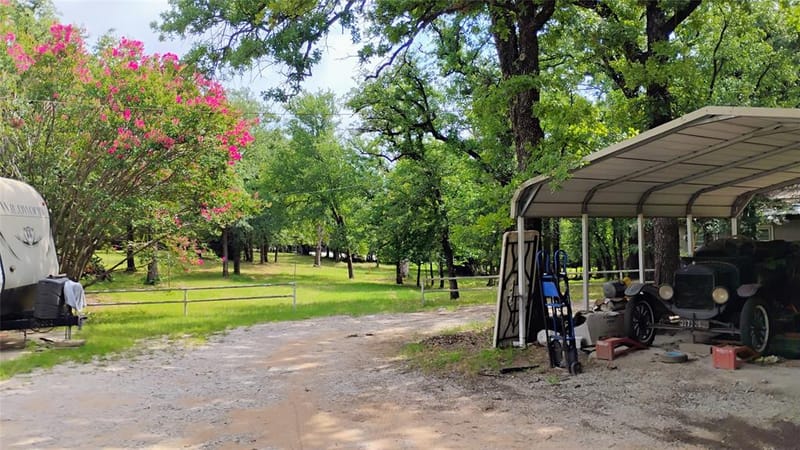 921 Sportsman Park Road, Azle TX 76020 - Photo 17