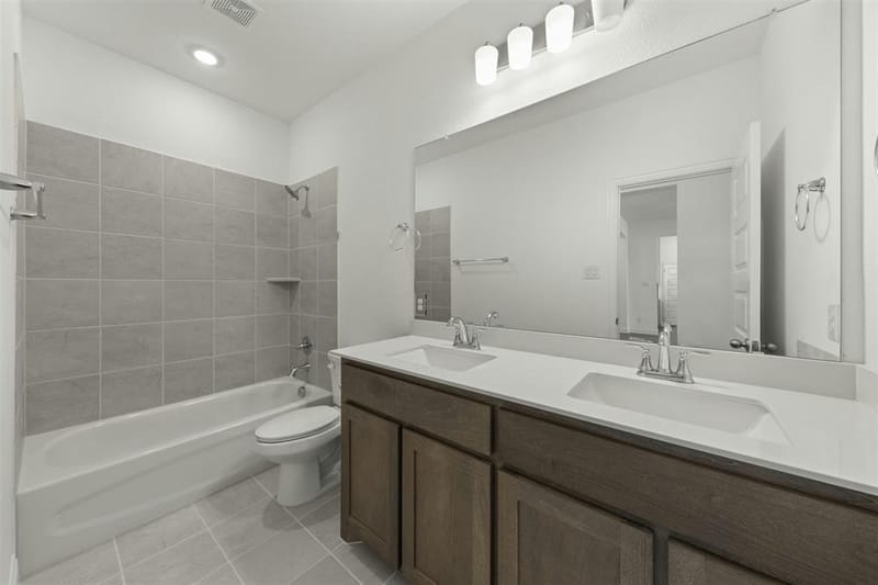 313 Hollingsworth Lane, Glenn Heights TX 75154 - Photo 10
