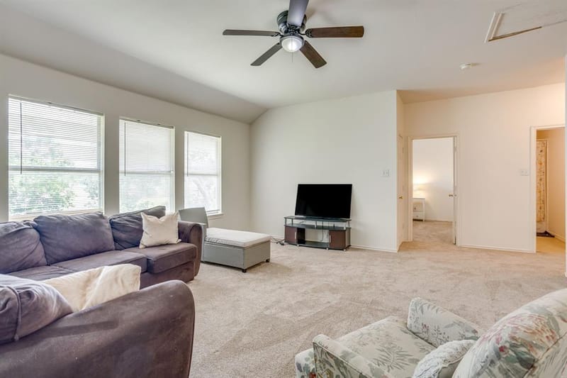 525 Oakbrook Drive, Burleson TX 76028 - Photo 34