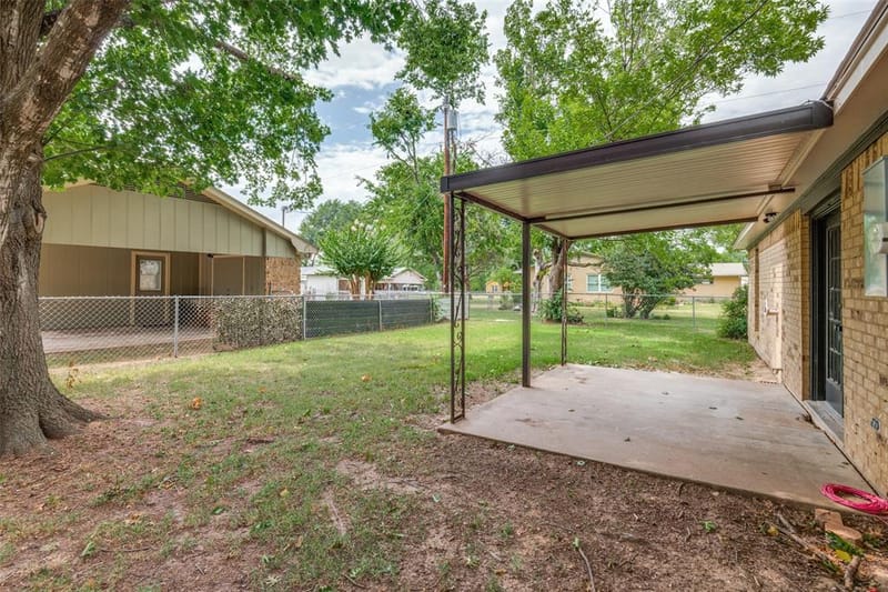 221 N 1st Street, Mabank TX 75147 - Photo 23