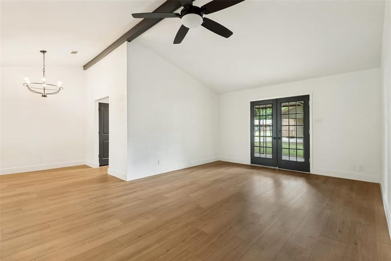 221 N 1st Street, Mabank TX 75147 - Photo 3