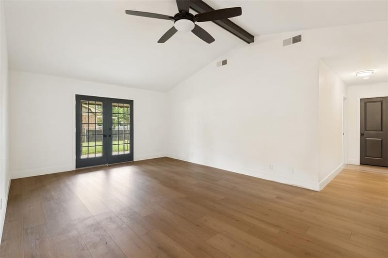 221 N 1st Street, Mabank TX 75147 - Photo 5