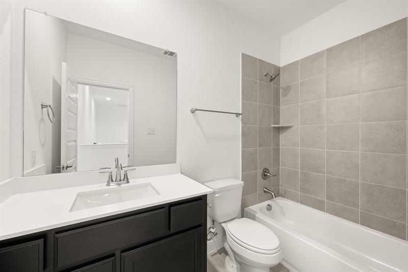 301 Hollingsworth Lane, Glenn Heights TX 75154 - Photo 17