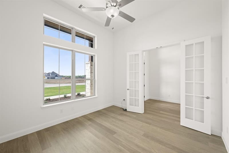 301 Hollingsworth Lane, Glenn Heights TX 75154 - Photo 8