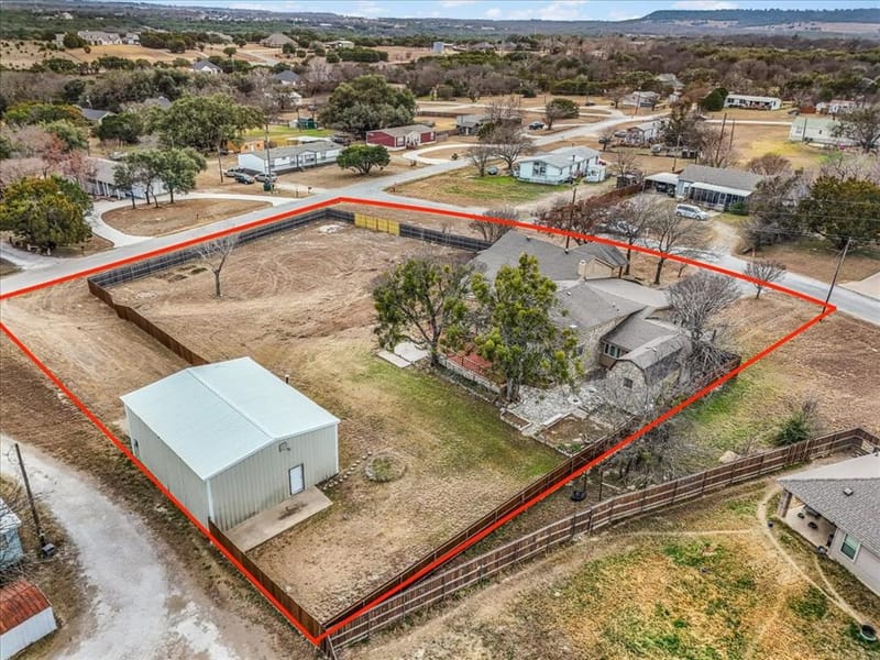 4017 Marana Drive, Granbury TX 76048 - Photo 32