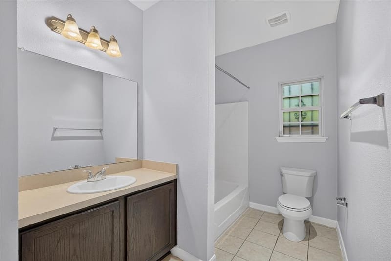 4718 Jamaica Street, Dallas TX 75210 - Photo 13