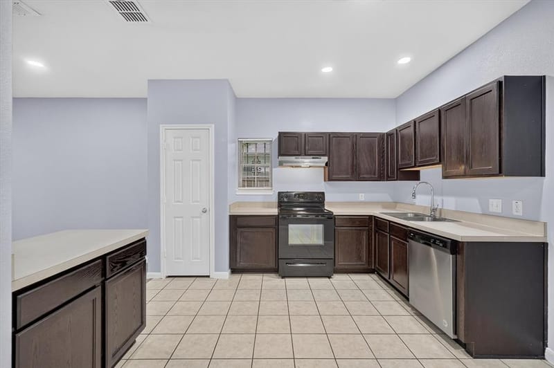 4718 Jamaica Street, Dallas TX 75210 - Photo 10
