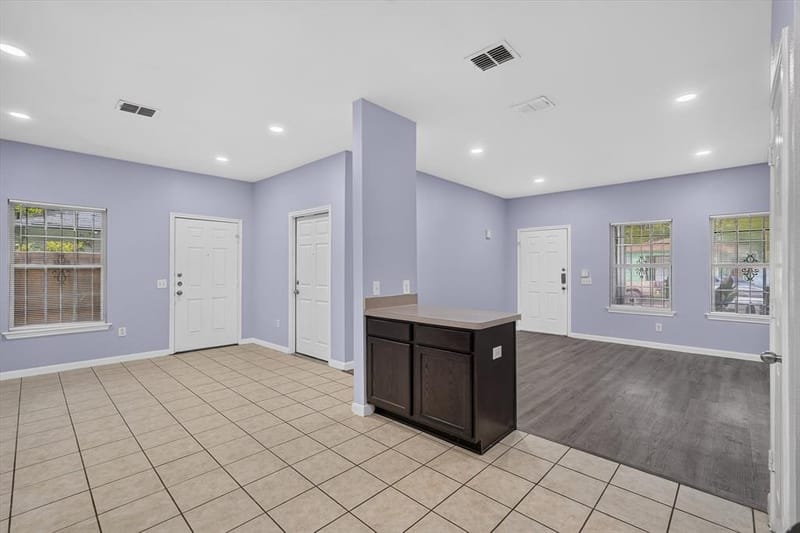 4718 Jamaica Street, Dallas TX 75210 - Photo 8
