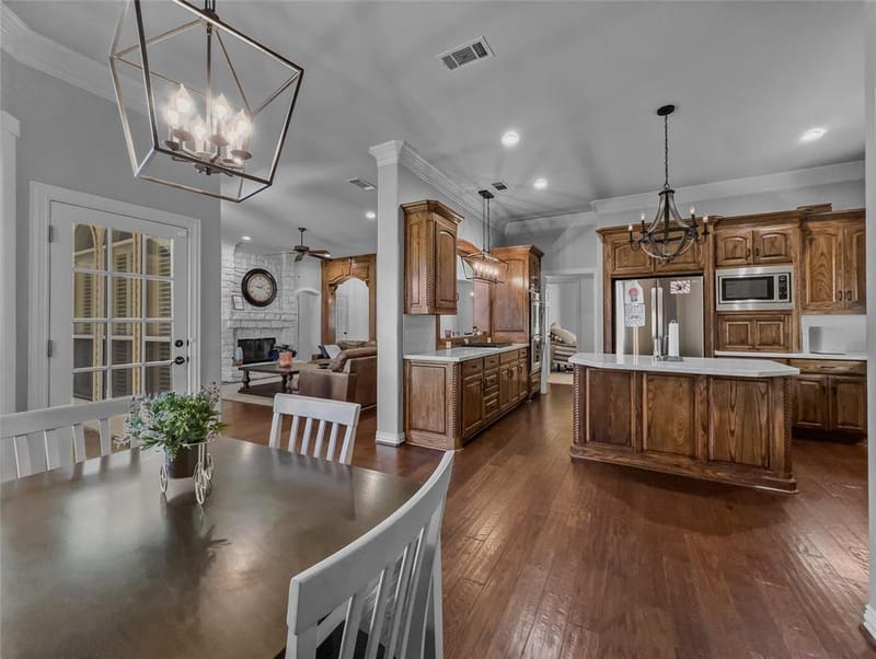 3211 Lake Creek Trail, Mansfield TX 76063 - Photo 7