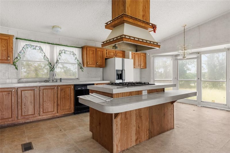 1413 Water Well Road, Lorena TX 76655 - Photo 12