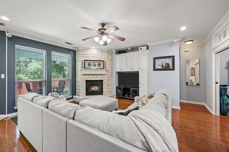 3409 Moneta Court, Arlington TX 76001 - Photo 6