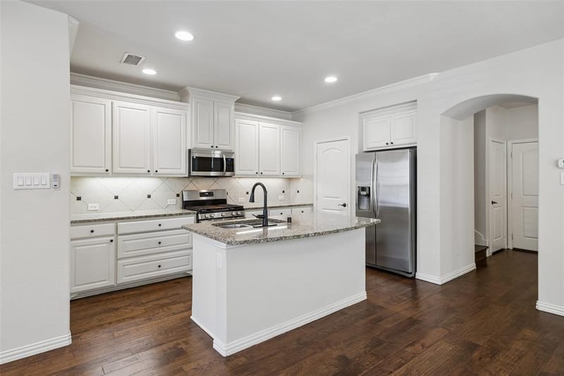 631 Matthew Place, Richardson TX 75081 - Photo 9