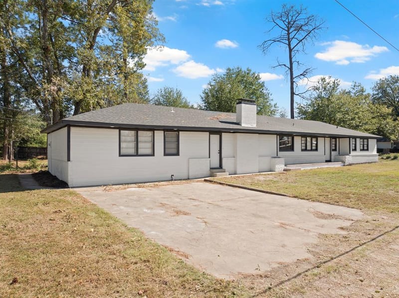 700 W Broadway Street, Winnsboro TX 75494