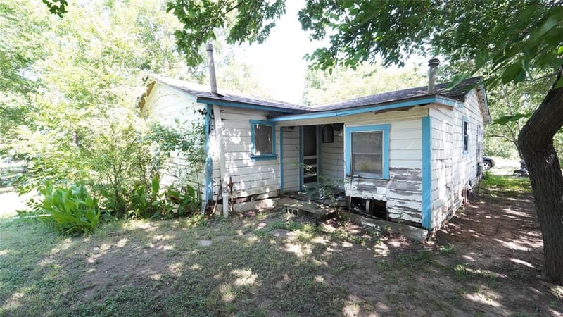 833 Carmela Court, Cleburne TX 76031 - Photo 18