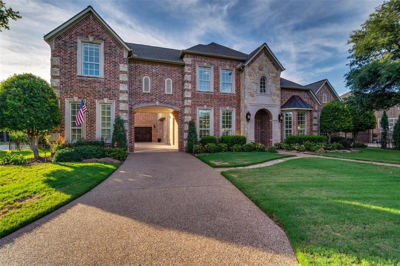 8411 Buffalo Drive, Lantana TX 76226 - Photo 3