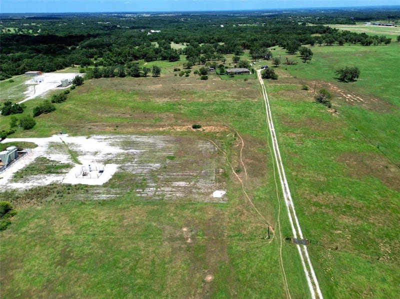 2186 Gilliland Road, Springtown TX 76082 - Photo 20