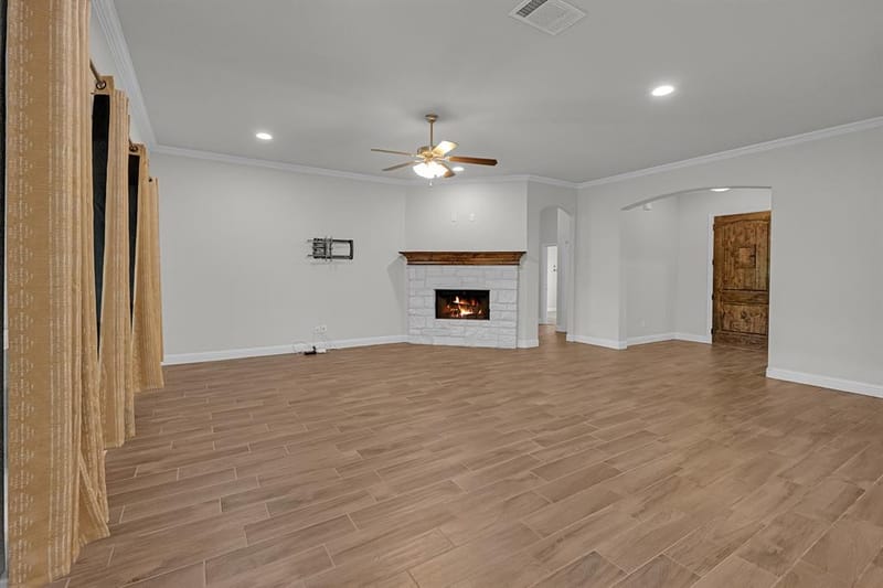 120 Lone Star Way, Godley TX 76044 - Photo 9