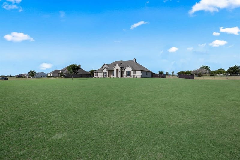 120 Lone Star Way, Godley TX 76044 - Photo 37