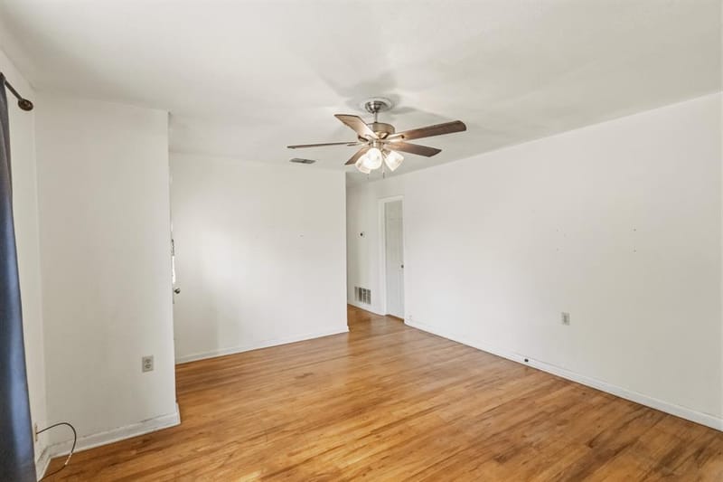 1141 W Mcneill Street, Stephenville TX 76401 - Photo 5