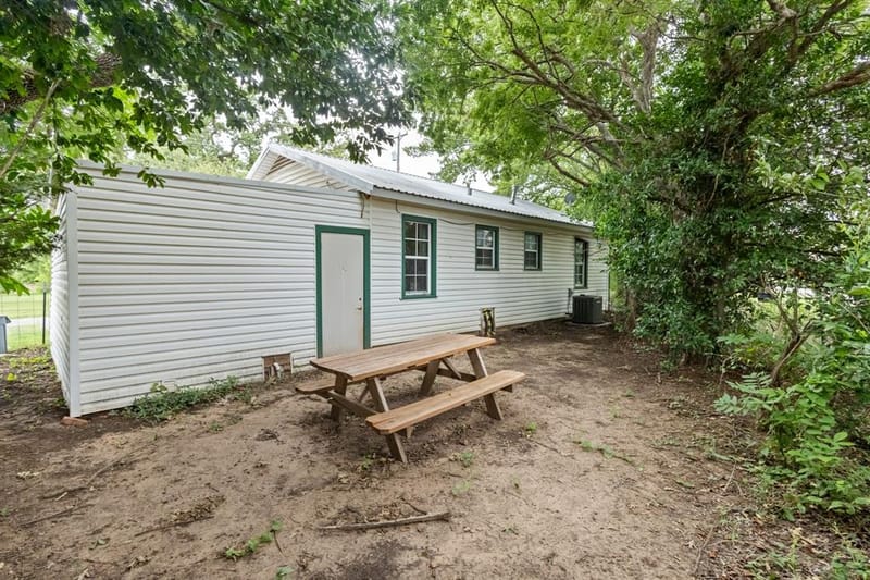 1141 W Mcneill Street, Stephenville TX 76401 - Photo 18