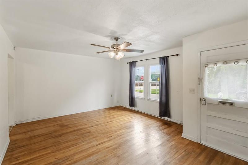 1141 W Mcneill Street, Stephenville TX 76401 - Photo 4