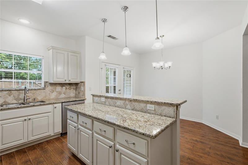 287 Emma Call Court, Decatur TX 76234 - Photo 11