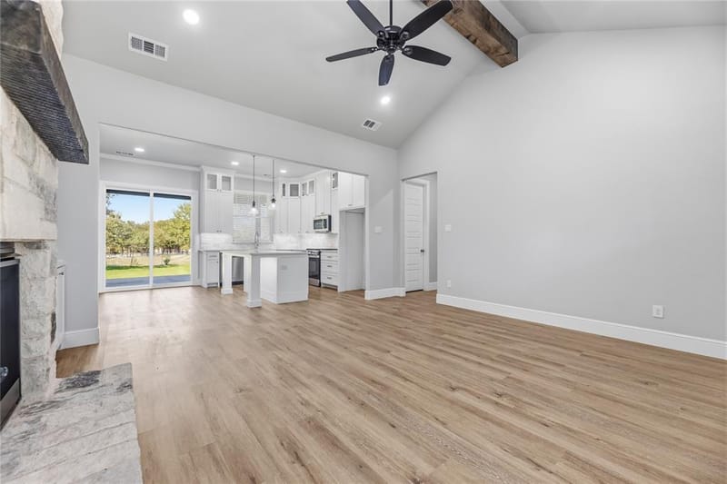 27027 Stonewood Drive, Whitney TX 76692 - Photo 9