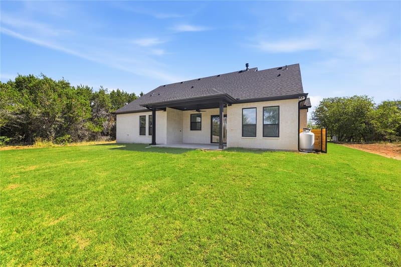 27027 Stonewood Drive, Whitney TX 76692 - Photo 33