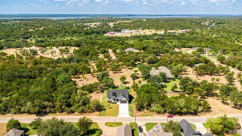 27027 Stonewood Drive, Whitney TX 76692 - Photo 39