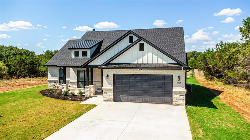 27027 Stonewood Drive, Whitney TX 76692 - Photo 4