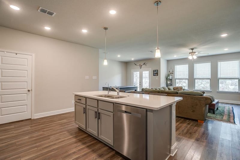 8225 Manx Point, Godley TX 76044 - Photo 20