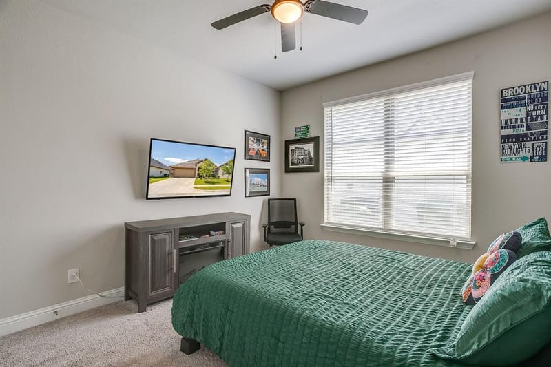 8225 Manx Point, Godley TX 76044 - Photo 34